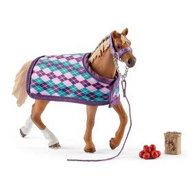 Bilde av Schleich Horse Club 42360 Engelskt fullblod med täcke