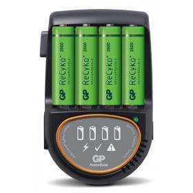 Bilde av GP Snabbladdare AA/AAA med 4 batterier