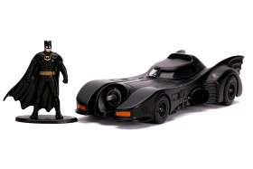 Bilde av Batman Figur med 1989 Batmobile 1:32