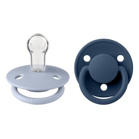 Bilde av BIBS De Lux 2-pack Silikon Smokk Onesize (Dusty Blue/Steel Blue)
