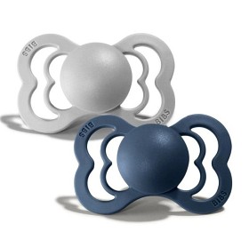 Bilde av BIBS Supreme Latex Smokk 2-pakning 0-6m (Cloud/Steel Blue)