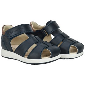 Bilde av En Fant Sandaler (Blue Nights)