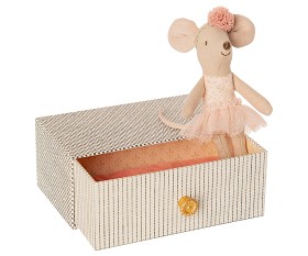 Bilde av Maileg Dancing mouse in daybed Little sister