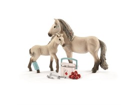 Bilde av Schleich Horse Club 42430 Hannahs førstehjelpsskrin